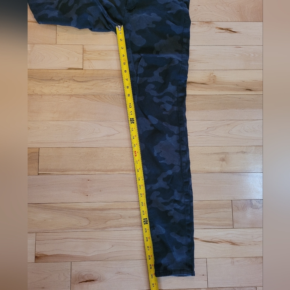 Hudson Women's Size 27 Camouflage Black/grey Nico Super Skinny Midrise Jeans - Picture 7 of 7